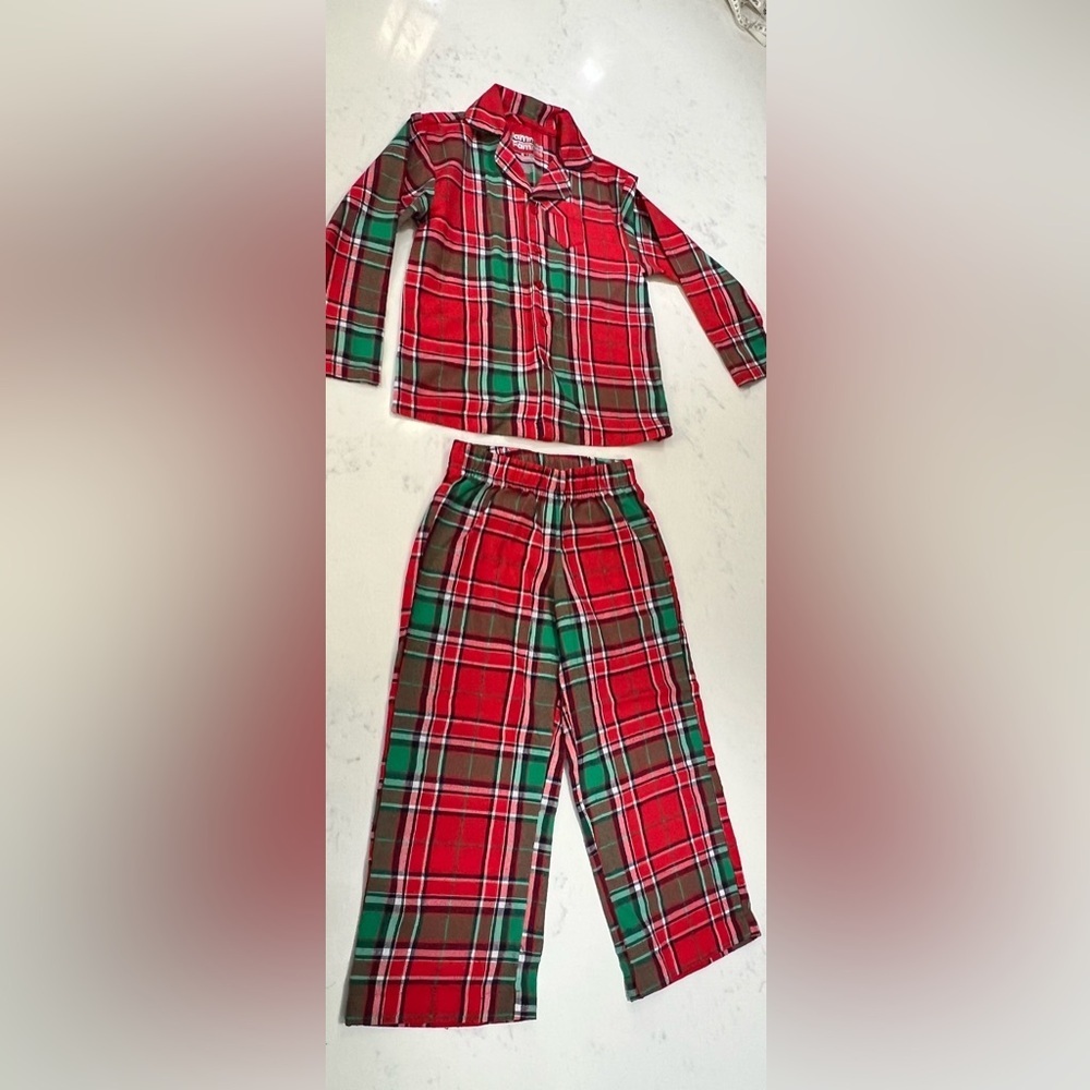 Kids Pajama Set - Red, Green, and Brown - Picture 3 of 7